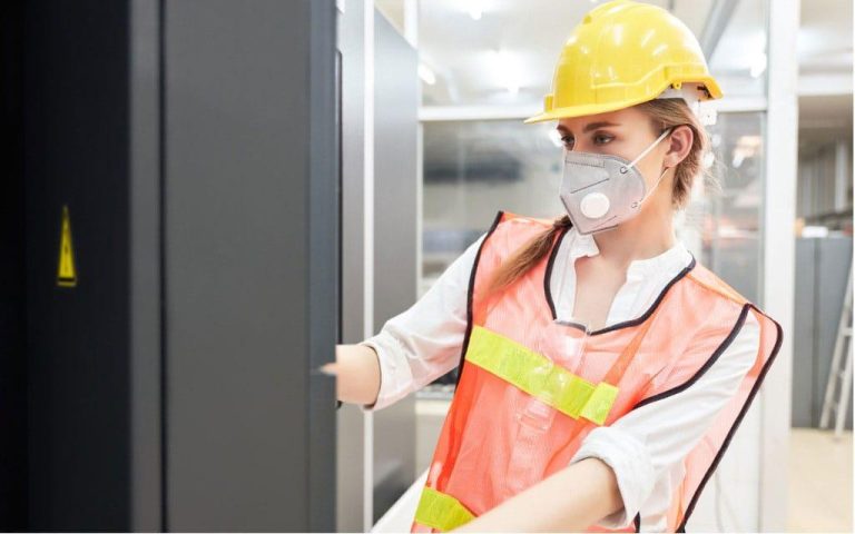 K3 dalam Pusat Data (Data Center)- Menjaga Keselamatan di Balik Infrastruktur Digital